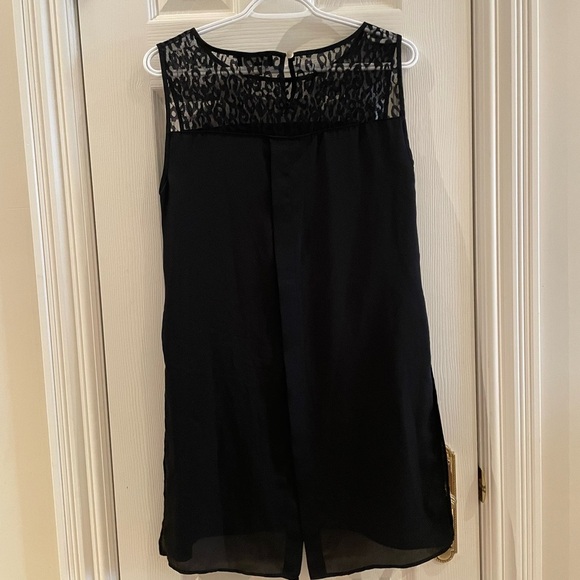 Black lace tank - Picture 5 of 6